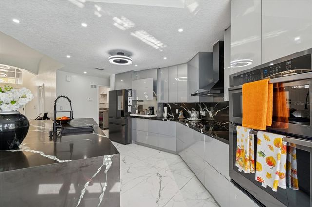 1062 GREENTURF ROAD, Spring Hill, FL 34608