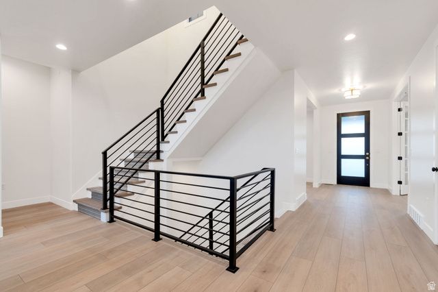 756 W SARA DR, Saratoga Springs, UT 84045