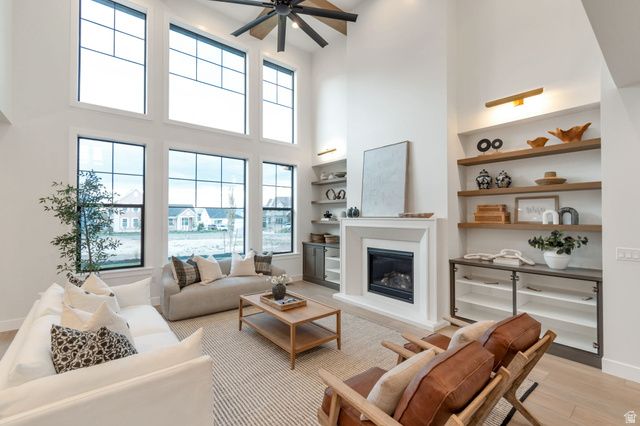 756 W SARA DR, Saratoga Springs, UT 84045