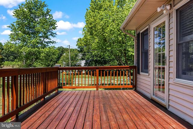 6028 SAINT PAULS RD, King George, VA 22485