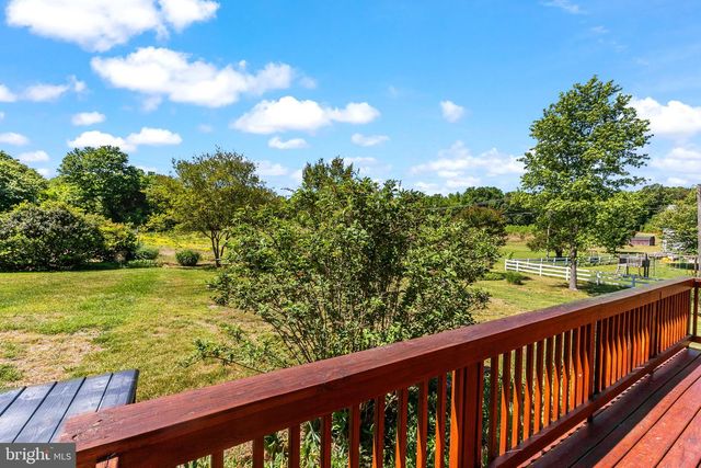 6028 SAINT PAULS RD, King George, VA 22485