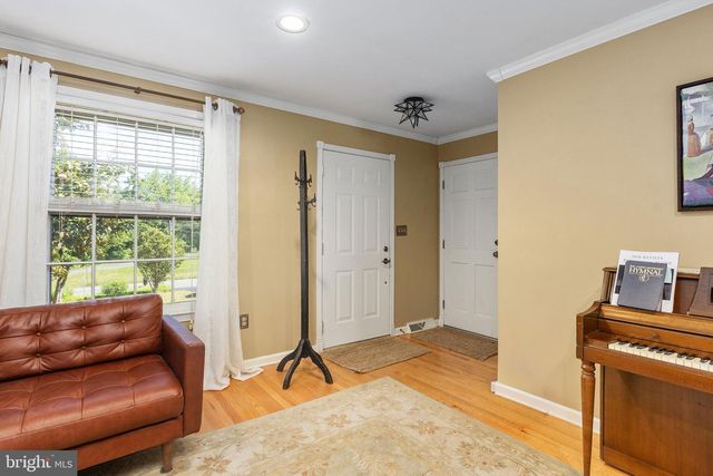6028 SAINT PAULS RD, King George, VA 22485