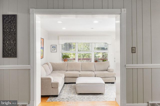 6028 SAINT PAULS RD, King George, VA 22485