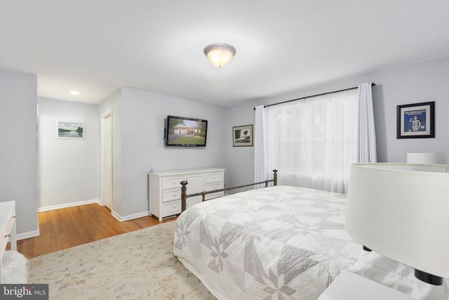 6028 SAINT PAULS RD, King George, VA 22485