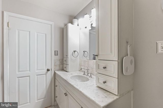 6028 SAINT PAULS RD, King George, VA 22485