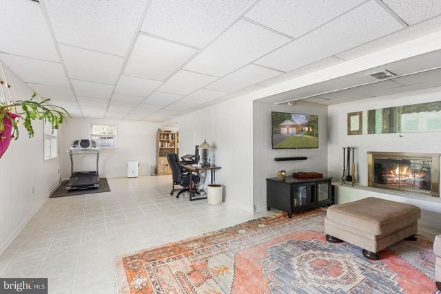 6028 SAINT PAULS RD, King George, VA 22485