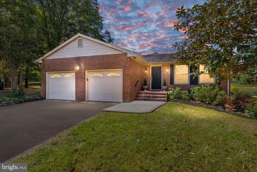 6028 SAINT PAULS RD, King George, VA 22485