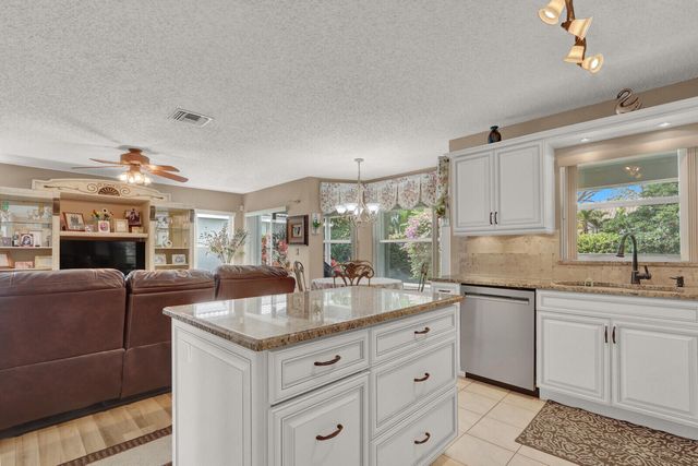 8156 Mystic Harbor Circle, Boynton Beach, FL 33436