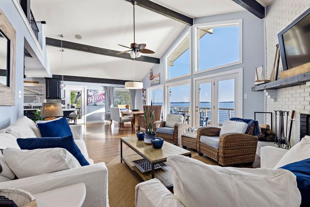 115 Isle Of View Drive, Tool, TX 75143