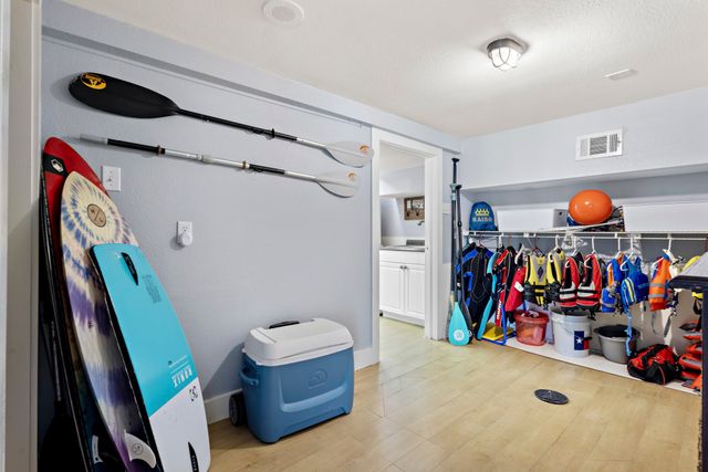 115 Isle Of View Drive, Tool, TX 75143