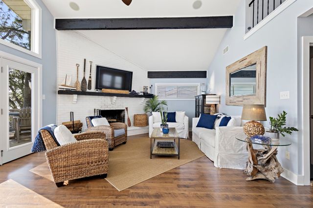 115 Isle Of View Drive, Tool, TX 75143