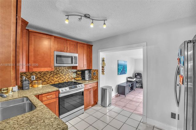 20750 SW 103rd Ct, Cutler Bay, FL 33189