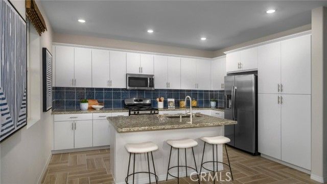 2439 Gunner Ridge Way, Rialto, CA 92377