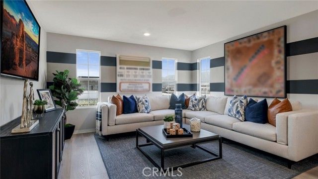 2439 Gunner Ridge Way, Rialto, CA 92377