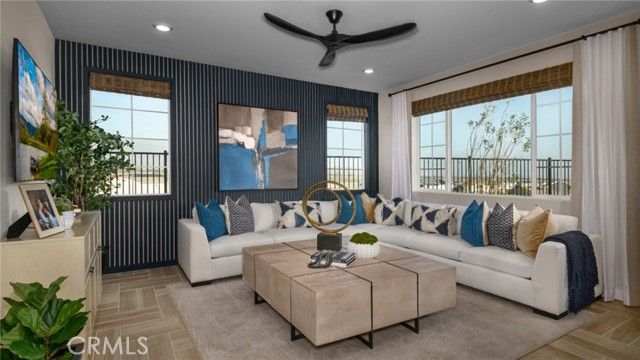 2439 Gunner Ridge Way, Rialto, CA 92377