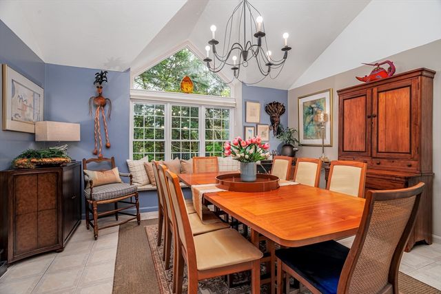 610 Ridgefield Cir D, Clinton, MA 01510
