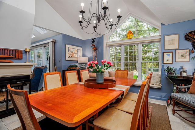 610 Ridgefield Cir D, Clinton, MA 01510