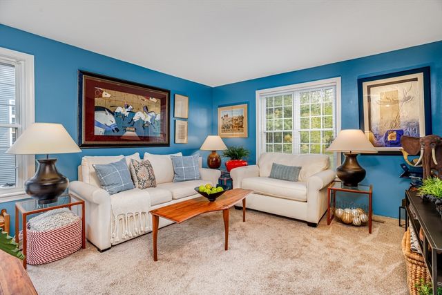 610 Ridgefield Cir D, Clinton, MA 01510