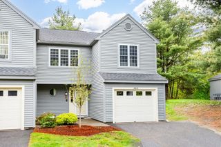 610 Ridgefield Cir D, Clinton, MA 01510