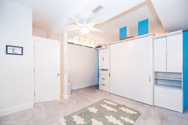 165 N Canal Street 513, Chicago, IL 60606