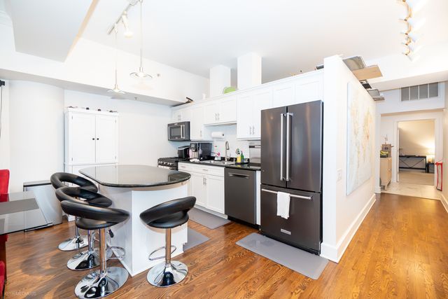 165 N Canal Street 513, Chicago, IL 60606