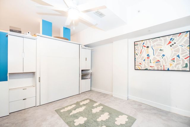165 N Canal Street 513, Chicago, IL 60606