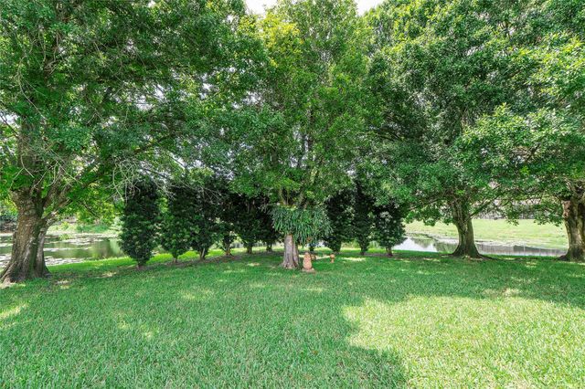 3663 NW 99th Ter, Coral Springs, FL 33065