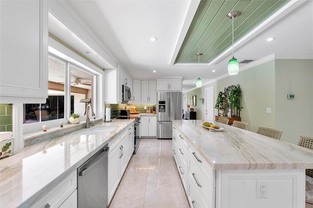 3663 NW 99th Ter, Coral Springs, FL 33065