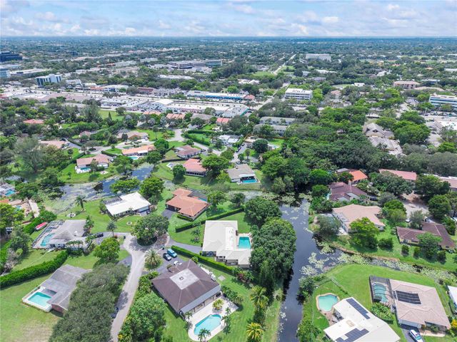 3663 NW 99th Ter, Coral Springs, FL 33065