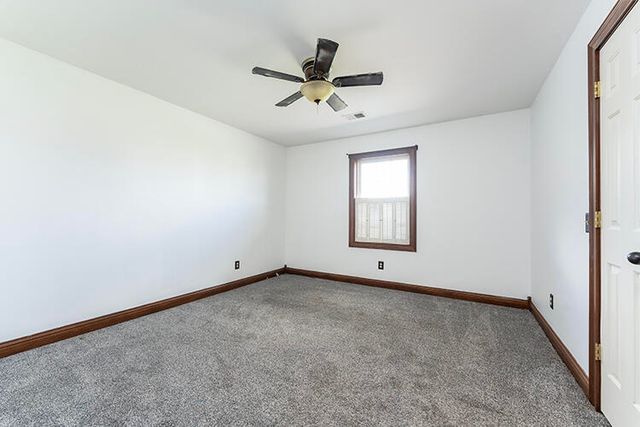 923 Meadow Lane, Harrodsburg, KY 40330