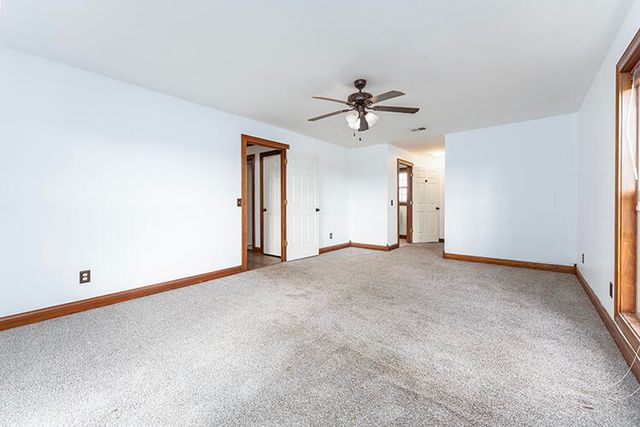 923 Meadow Lane, Harrodsburg, KY 40330