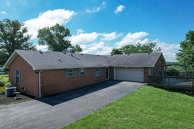 923 Meadow Lane, Harrodsburg, KY 40330