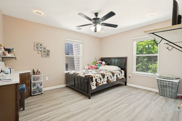 2666 Burton Avenue, Fort Worth, TX 76105