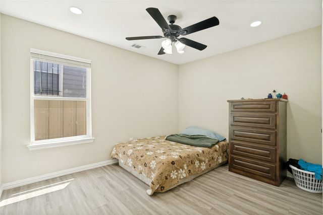 2666 Burton Avenue, Fort Worth, TX 76105