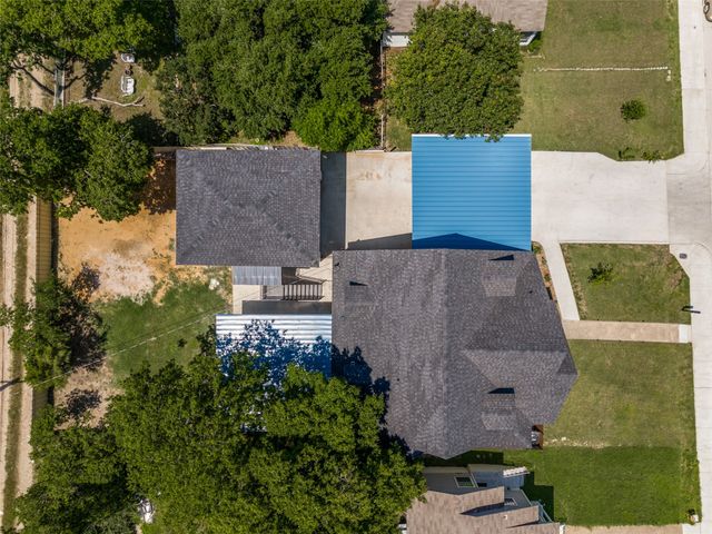 2666 Burton Avenue, Fort Worth, TX 76105