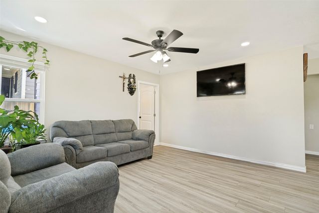 2666 Burton Avenue, Fort Worth, TX 76105