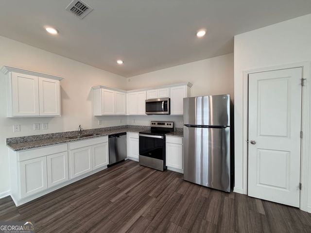 3520 Condor Court SW, Atlanta, GA 30331