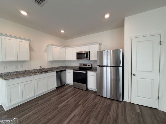 3520 Condor Court SW, Atlanta, GA 30331