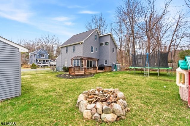 27 Schwarz Blvd, Jefferson Twp., NJ 07849