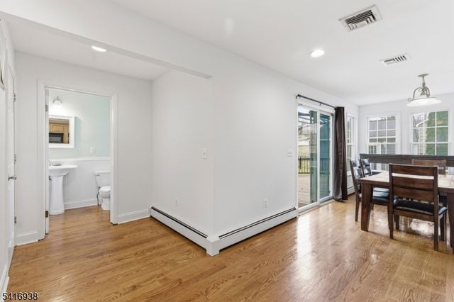 27 Schwarz Blvd, Jefferson Twp., NJ 07849