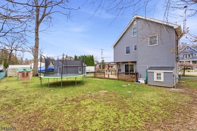 27 Schwarz Blvd, Jefferson Twp., NJ 07849