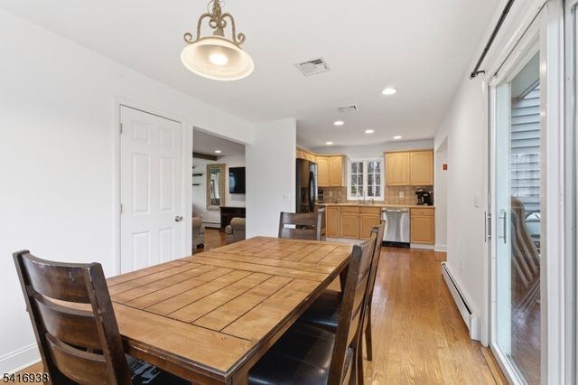 27 Schwarz Blvd, Jefferson Twp., NJ 07849