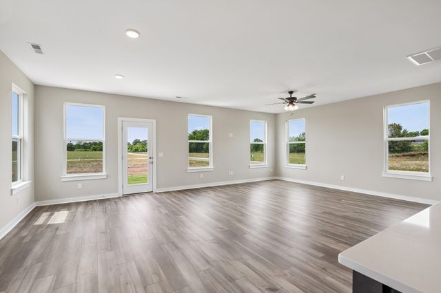600 Sun Bear Lane, Mount Pleasant, TN 38474