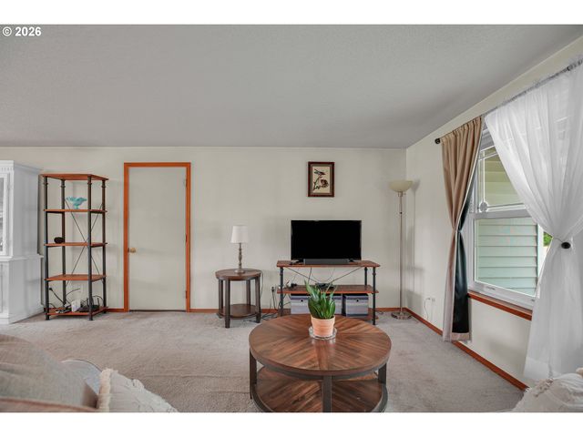 23044 S REDLAND Rd, Estacada, OR 97023