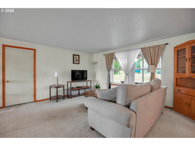 23044 S REDLAND Rd, Estacada, OR 97023