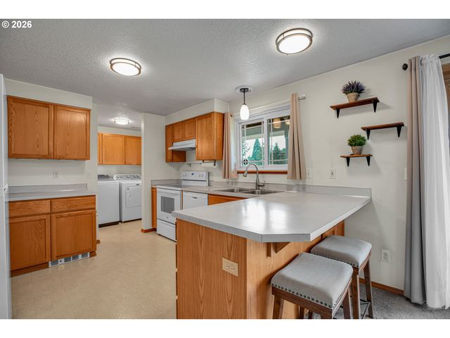 23044 S REDLAND Rd, Estacada, OR 97023
