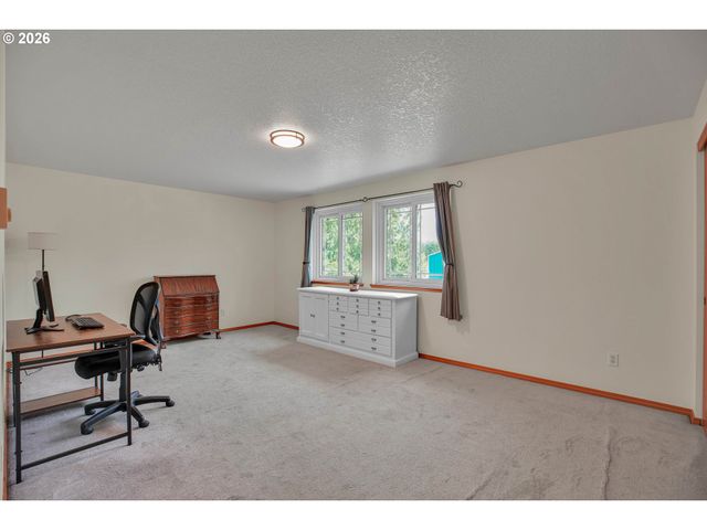 23044 S REDLAND Rd, Estacada, OR 97023