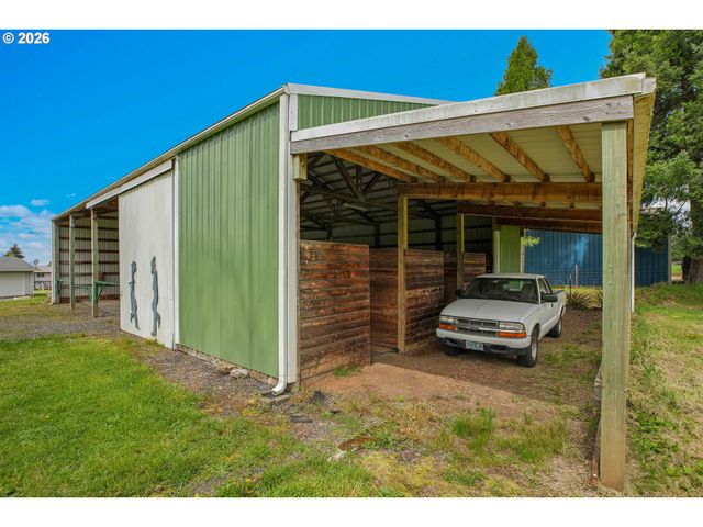 23044 S REDLAND Rd, Estacada, OR 97023