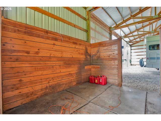 23044 S REDLAND Rd, Estacada, OR 97023