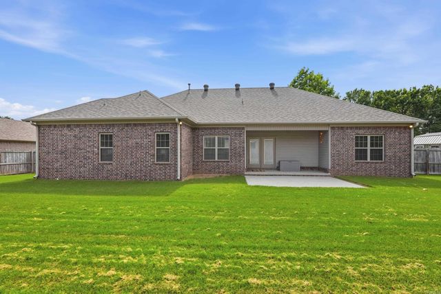 31 Bowling Ln, Conway, AR 72032